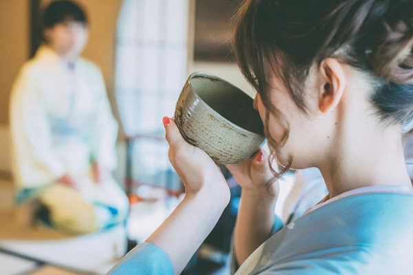 西尾薫さん